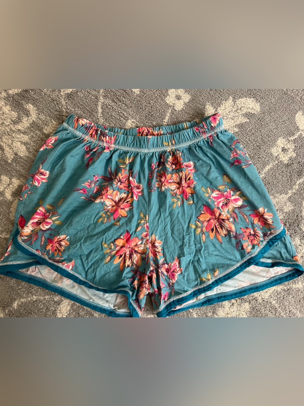 Garnet Hill Women’s PJ set - Picture 3 of 6